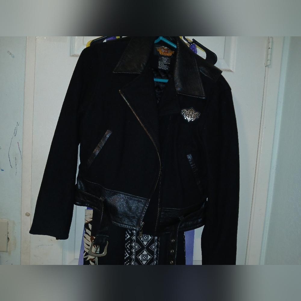 Gorgeous Harley-Davidson Women's Wool/Leather Jacket Size Medium - Picture 2 of 11